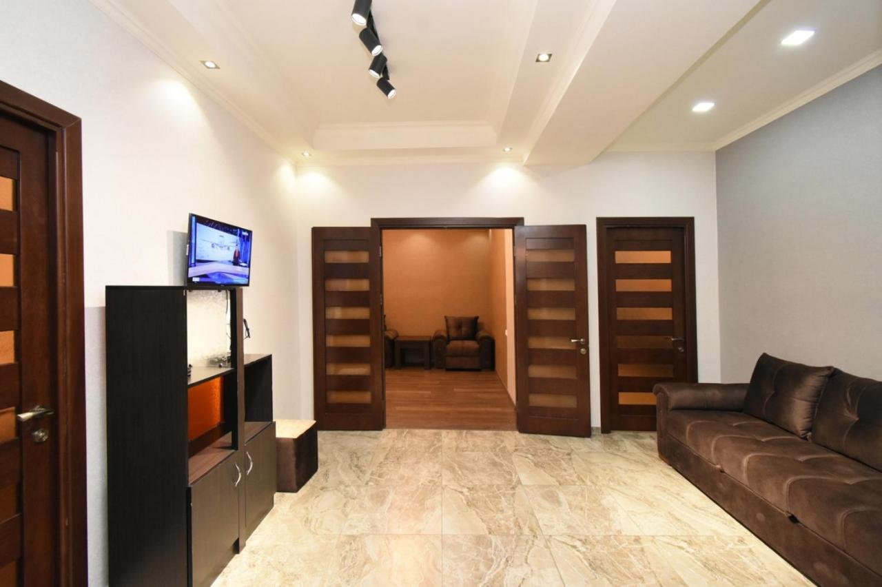 Malibu Apartment เยเรวาน ภายนอก รูปภาพ