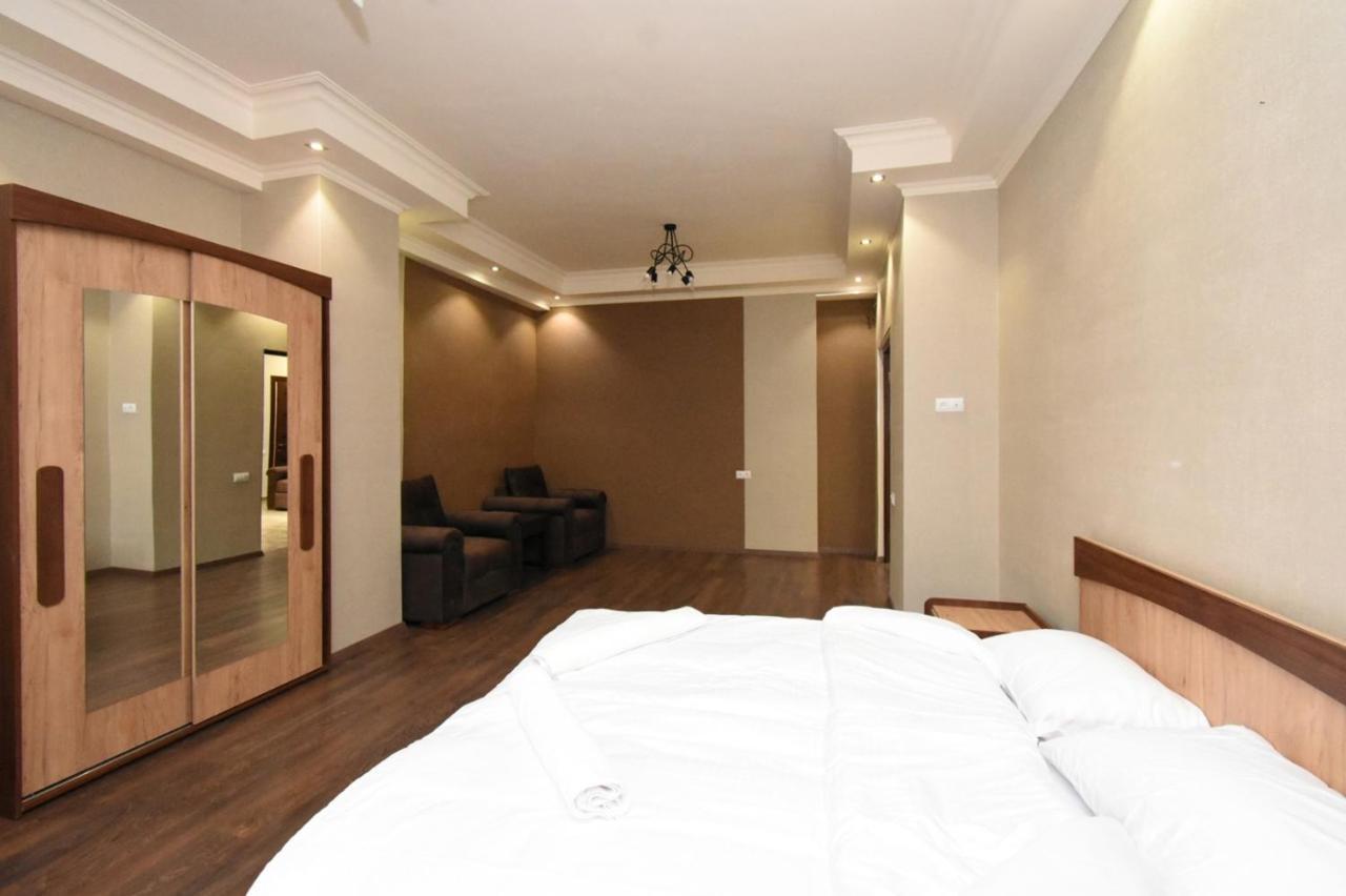 Malibu Apartment เยเรวาน ภายนอก รูปภาพ
